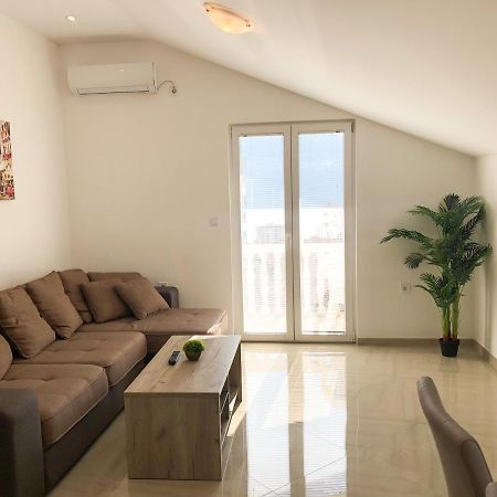 Viktor Appartement Herceg Novi Buitenkant foto